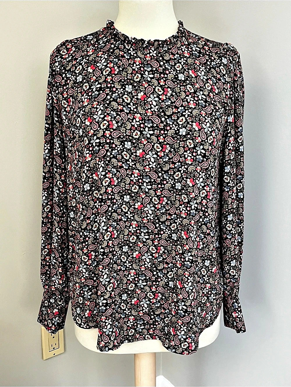 LOFT Paisley Ruffle Tie Neck Blouse Floral Black & Pink Size Medium